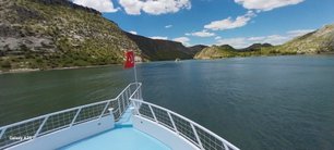 Ausblick vom Schiff auf den Euphrat in Südostanatolien