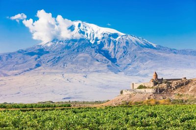 Khor Virap mit Ararat im Hintergrund