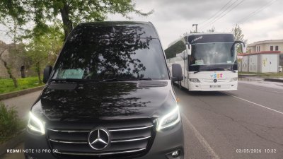 unser neuer schwarzer Reisebus für die Anatolienreisen