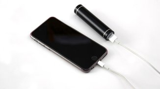Powerbank zum Laden eines Mobiltelefons