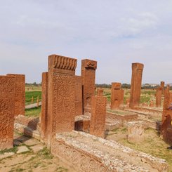 seldschukischer Friedhof (mit Hüseyin Süren)