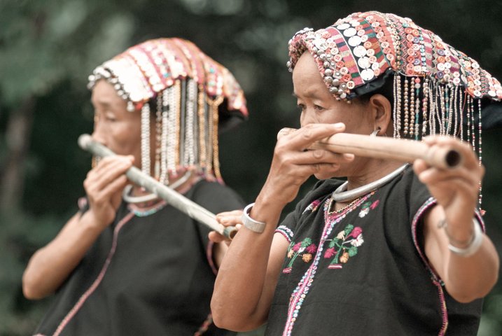 Heritage Line Ausflug ins Dorf der Khmu am oberen Mekong mit der Anouvong