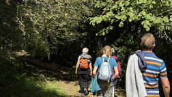 am Weg zur Höhle El Pendo in Escobedo Nordspanien