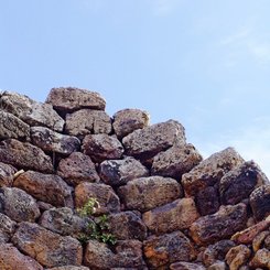 Steinmauer Sardinien