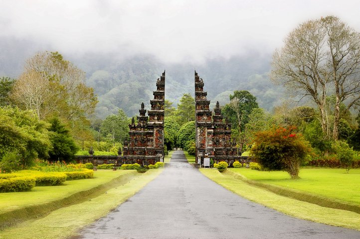 Mysterious Bali Handara Tor