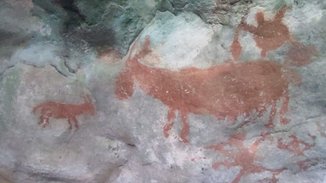 Sulawesi Insel Muna - Leang Metaduno und Leang Kabori unzählige Felsmalereien