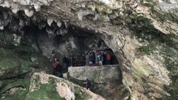 Puente Viesgo Nordspanien El Castillo Hoehleneingang