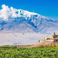 Khor Virap mit Ararat im Hintergrund