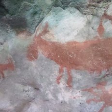 Sulawesi Insel Muna - Leang Metaduno und Leang Kabori unzählige Felsmalereien