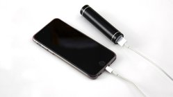 Powerbank zum Laden eines Mobiltelefons