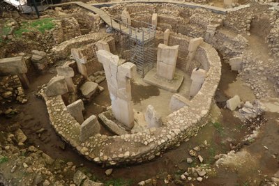 Tas Tepeler Kultur - Steinkreise in Göbekli Tepe
