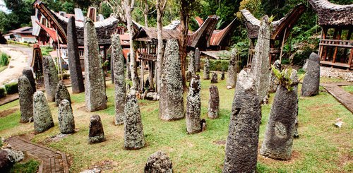 Sulawesi Menhire in Bori