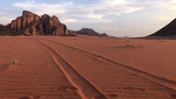 atemberaubene weite Landschaft im Wadi Rum