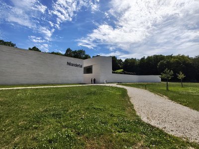 Musée de l'Homme de Néandertal in La Chapelle-aux-Saints