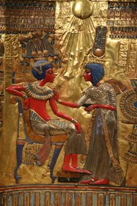 Grand Egyptian Museum Kairo - Thronsessel Tutanchamun