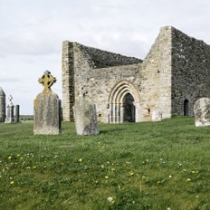 Clonmacnoise Klosteranlage Irland - bedeutende frühchristliche Stätte