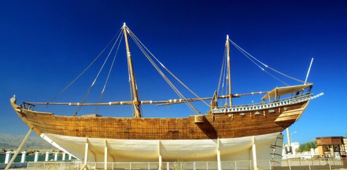 Dhau in der Werft von Sur Oman