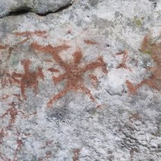 Sulawesi Insel Muna - Leang Metaduno und Leang Kabori - in den beiden Höhlen befinden sich unzählige Felsmalereien, darunter die älteste bis jetzt datierte Handschablone