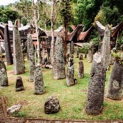 Sulawesi Menhire in Bori