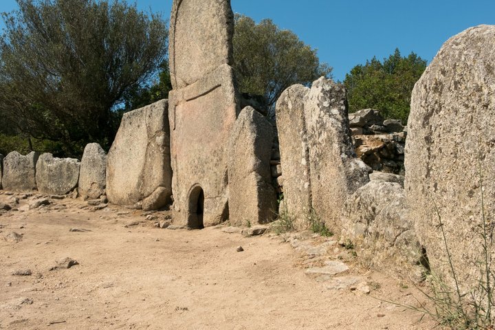 Gigantengrab Li Lolghi ARGE Archäologie Studienreise in Sardinien