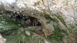 Nordspanien Höhleneingang El Castillo