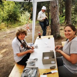 Dokumentation und Fundbearbeitung bei der Grabungswoche Hohe Birga