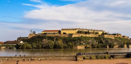 Petrovaradin_Novi_Sad_-Image_by_Danilo_Krnjaic_from_Pixabay