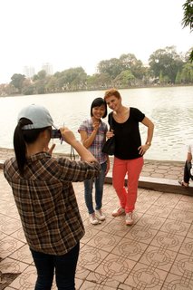 Hanoi Familienurlaub in den Osterferien Treffen mit Studenten