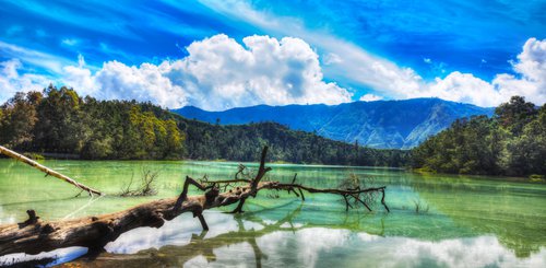 Java Dieng Plateu faszinierende Vulkanlandschaft