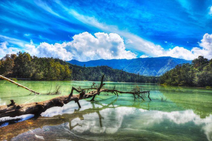 Java Dieng Plateu faszinierende Vulkanlandschaft