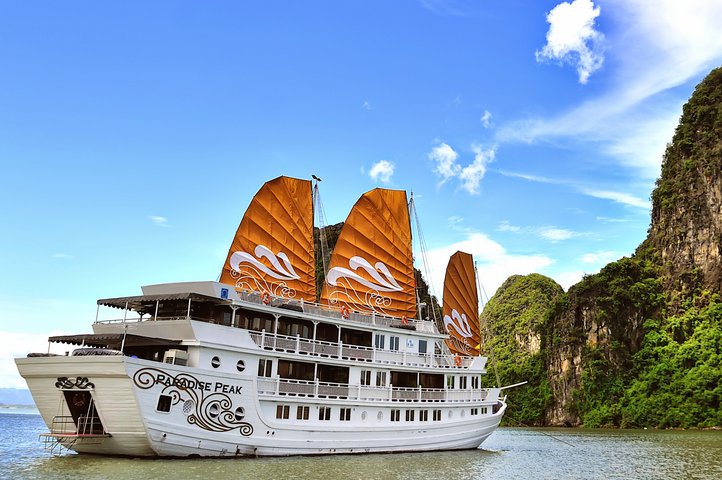 Paradise Peak Luxuskreuzfahrt Halongbucht Vietnamreise Deluxe