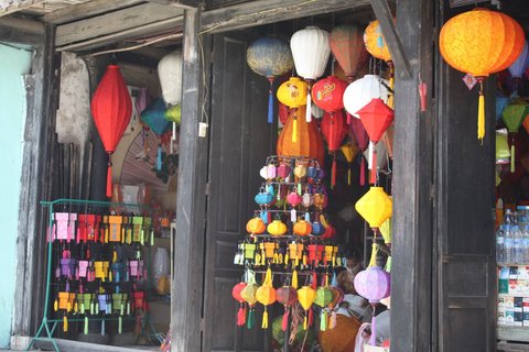 Hoian Auslage eines Geschäfts