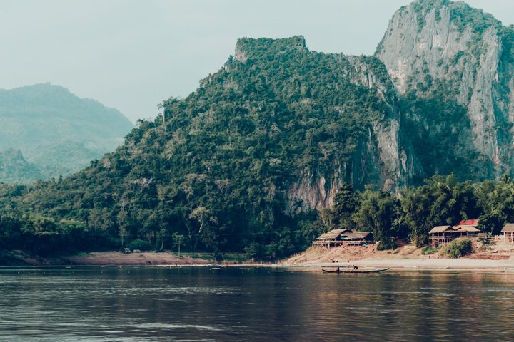 Heritage Line am oberen Mekong in Laos mit der  Anouvong - Dorfausflug