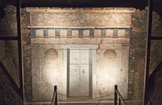 Grab Philipp II in Vergina Grab Philipp II in Vergina zu besuchen bei der Studienreise mit der ARGE Archäolgie