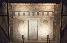 Grab Philipp II in Vergina Grab Philipp II in Vergina zu besuchen bei der Studienreise mit der ARGE Archäolgie