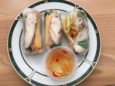vietnamesische Sommerrollen gibt es auch in vegangen Varianten vietnamesische Sommerrollen gibt es auch in vegangen Varianten
