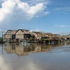 Leben im Schwimmenden Dorf am Tonle Sap See Kambodscha