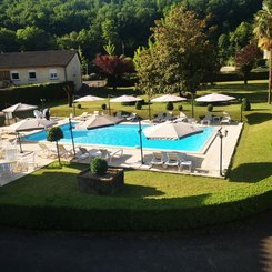 Der höchst willkommene Pool im Hotel des Roches Les Eyzies