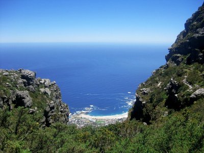 Aussicht auf die Bucht von Camps Bay | Vorort von Kapstadt Aussicht auf die Bucht von Camps Bay | Vorort von Kapstadt | Drehort DSDS 2020 Auslandsrecall Südafrika