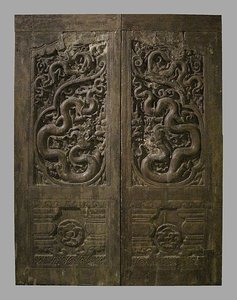 geschnitzte Tür der Pho Minh Pagode Tran Dynastie