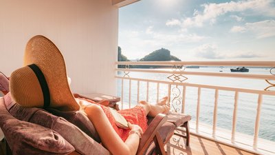 Heritage Line | Boutiqueschiff Violet in der Halong Bay