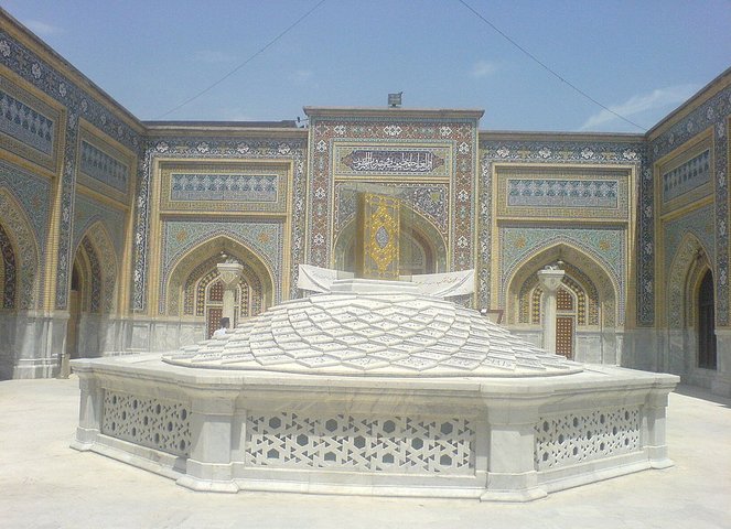 Eingang des Imam Reza Schrein (© M samadi, CC BY 3.0) 