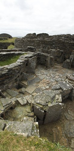 Midhowe Broch Rousey Orkney © VisitScotland / Paul Tomkins