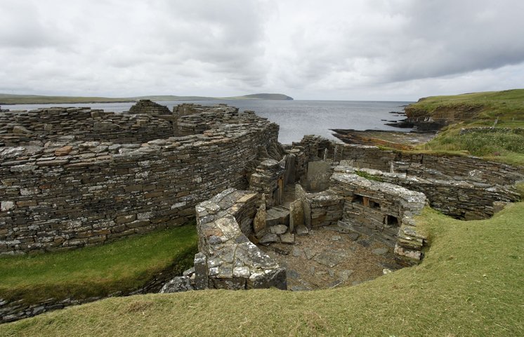 Midhowe Broch Rousey Orkney © VisitScotland / Paul Tomkins