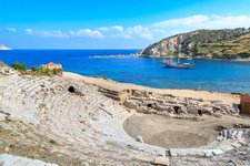 Amphitheater_von_Knidos_karische_Kueste Amphitheater_von_Knidos_karische_Kueste