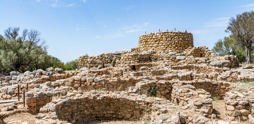 Nuraghe La Prisgiona Sardinien