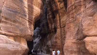 der Siq - beeindruckende Schlucht als Zugang zu Petra