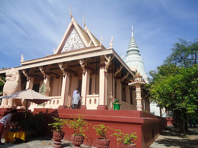 Wat Phnom in Phnom Penh - der namensgebende Tempel der Hauptstadt von Kambodscha