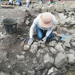 Grabungstätigkeit | Grabungswoche Arge Archäologie Gergovia