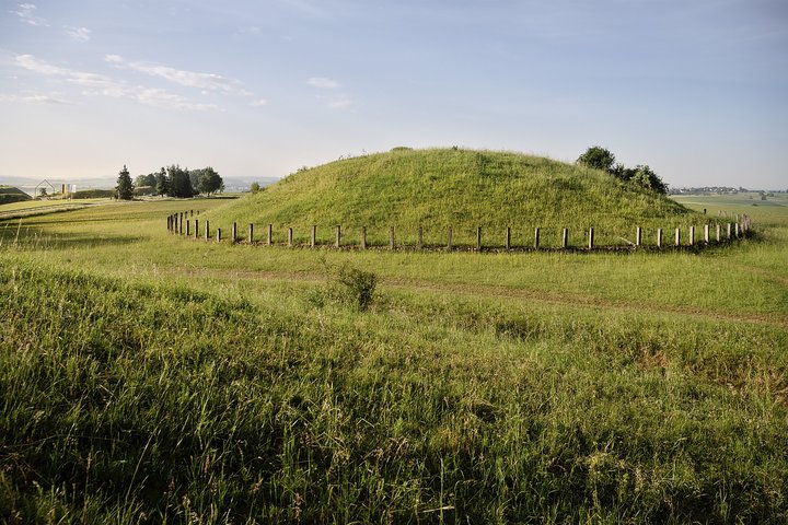 Heuneburg-Pyrene Höhensiedlung der Kelten Heuneburg|SSG Heuneburg-Pyrene Guenther Bayerl